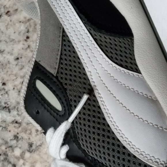 Puma - Picture 5 of 6